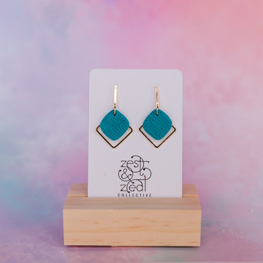 Laura || Signature Foundation Collection